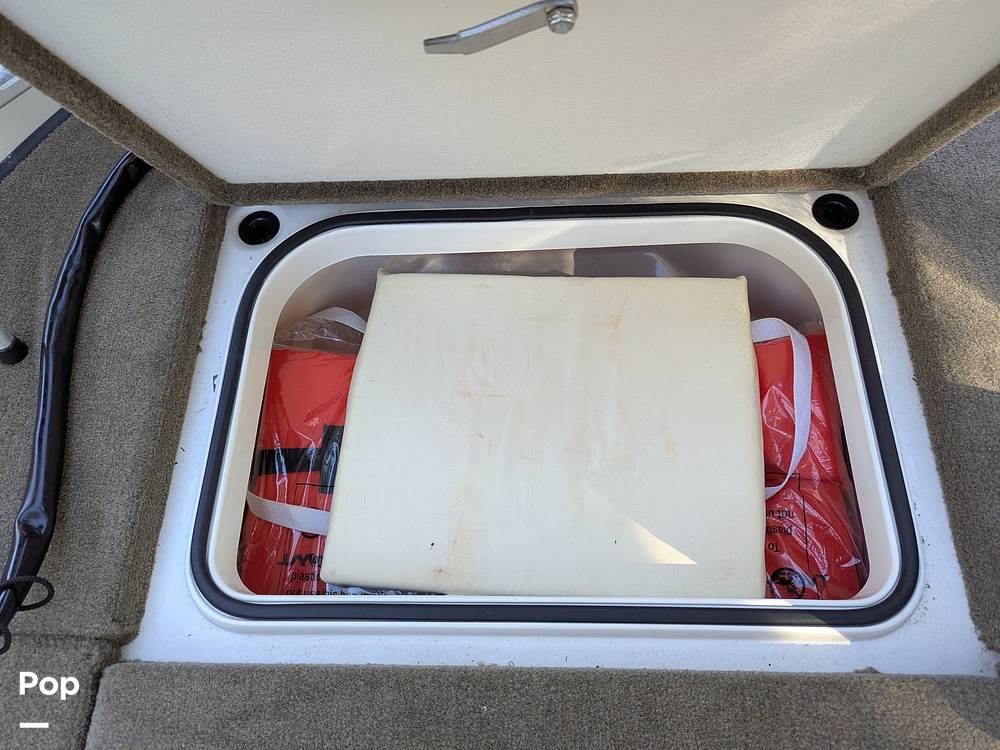 Slide: The Image of Ranger Boats Reata 212 LS 2019 - 14968060