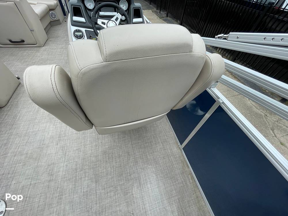 Slide: The Image of Ranger Boats Reata 220C 2018 - 13118806