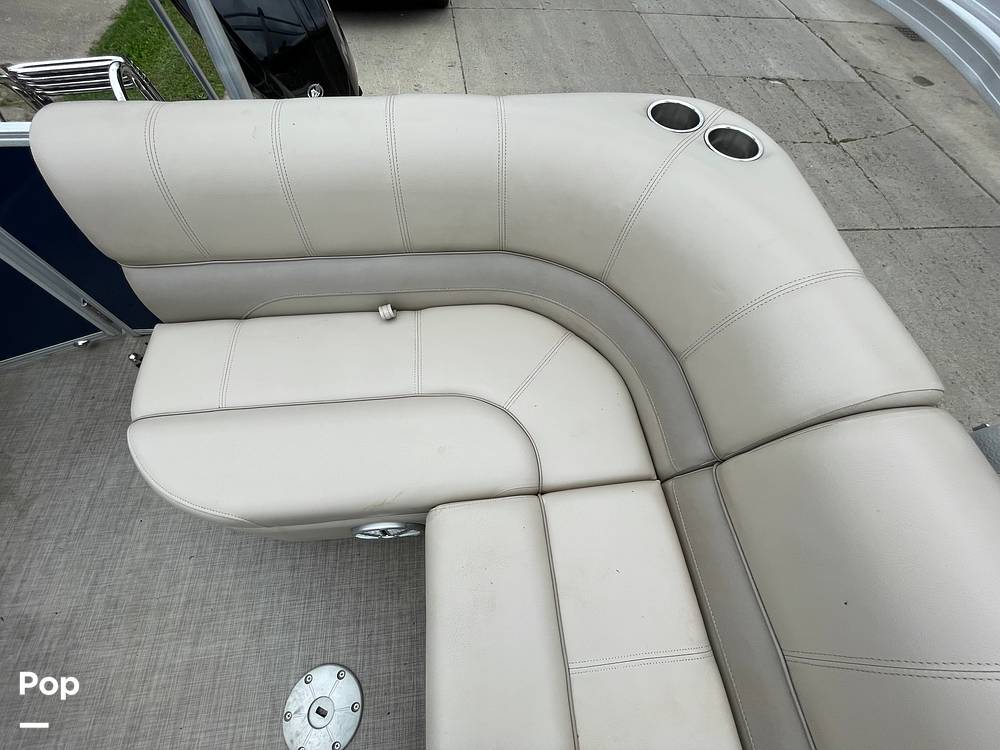 Slide: The Image of Ranger Boats Reata 220C 2018 - 13118811