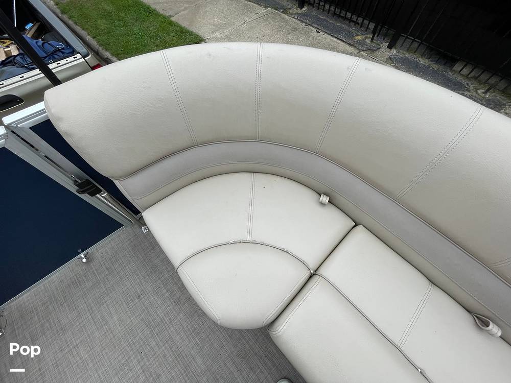 Slide: The Image of Ranger Boats Reata 220C 2018 - 13118825