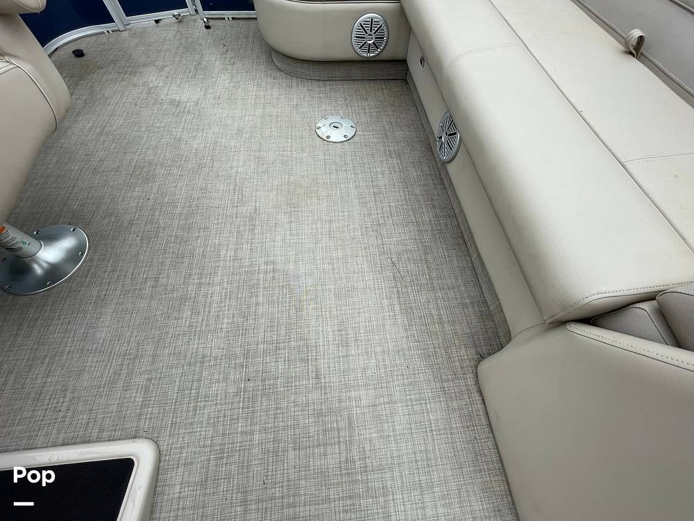 Slide: The Image of Ranger Boats Reata 220C 2018 - 13118837