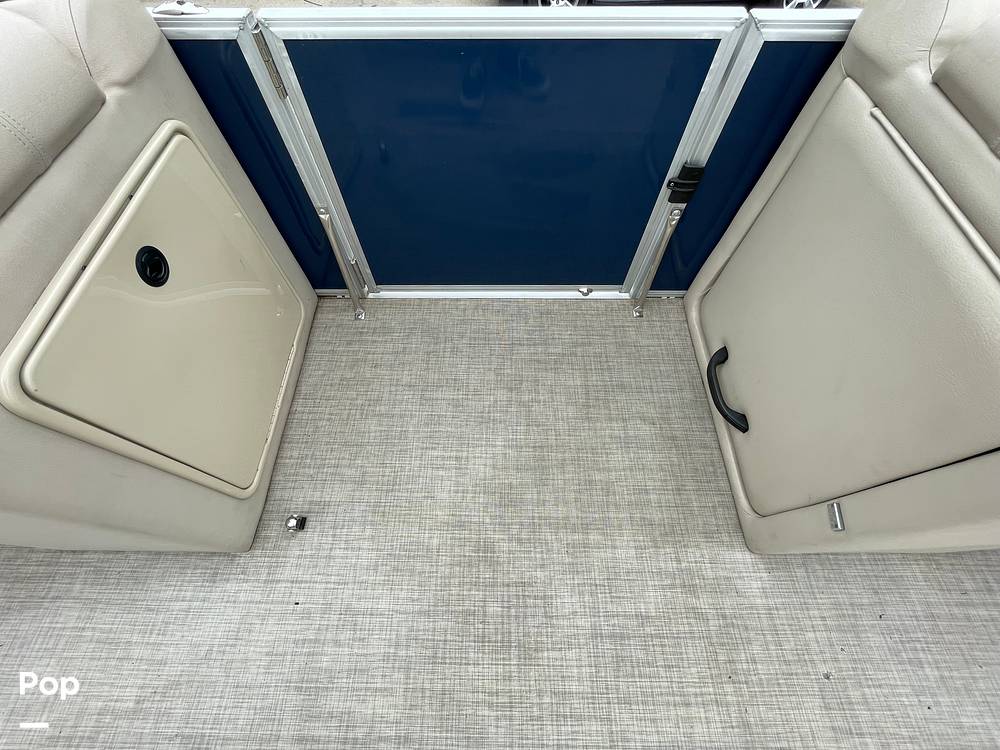 Slide: The Image of Ranger Boats Reata 220C 2018 - 13118839