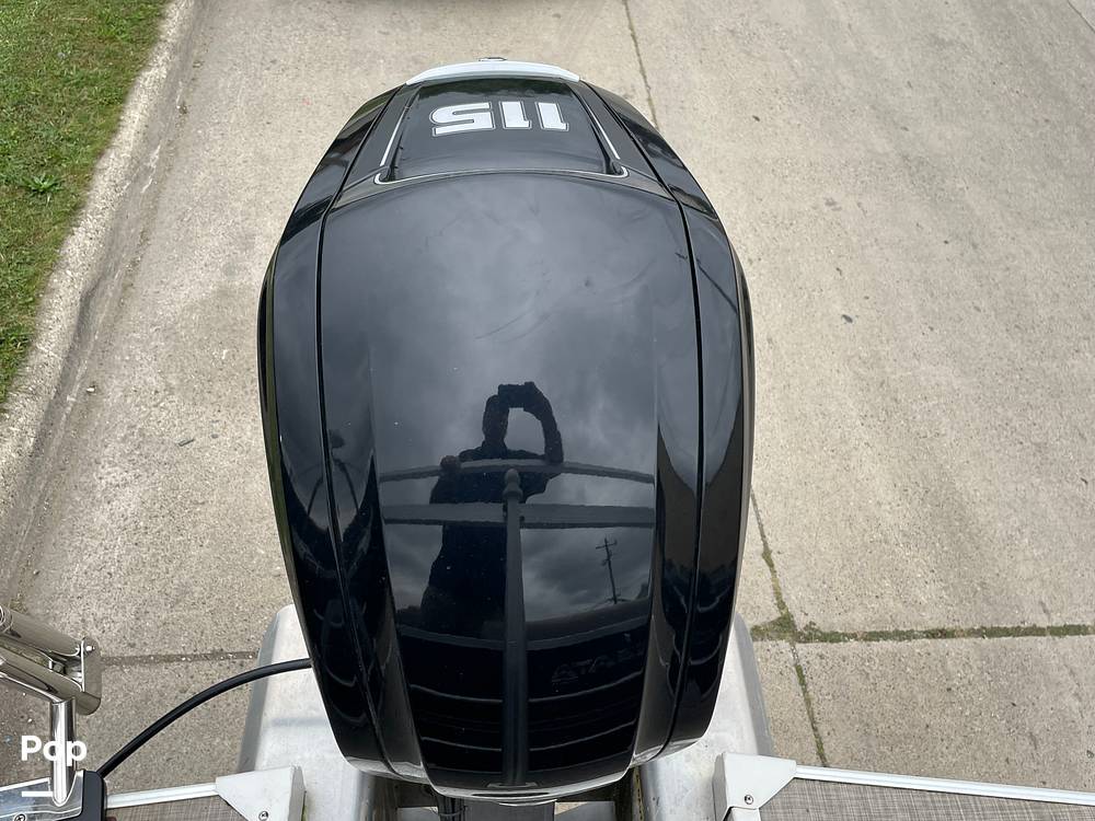 Slide: The Image of Ranger Boats Reata 220C 2018 - 13118866