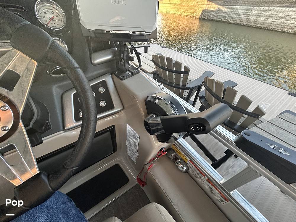 Slide: The Image of Ranger Boats Reata 223FC 2023 - 14828421