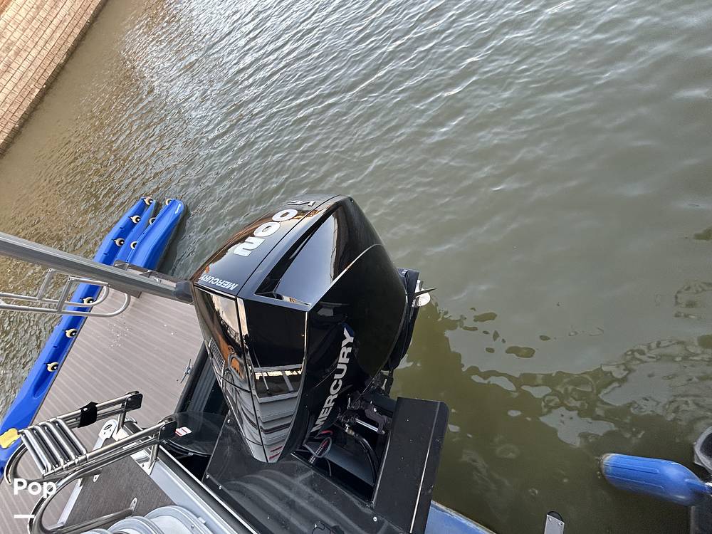 Slide: The Image of Ranger Boats Reata 223FC 2023 - 14828442