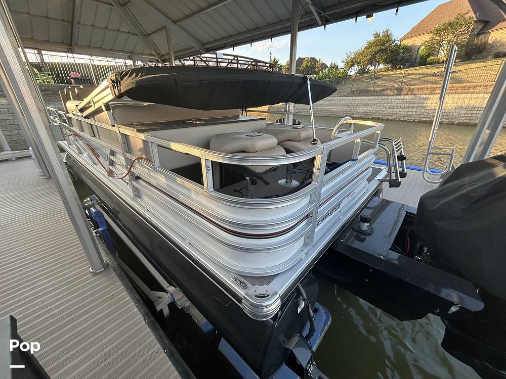 Slide: The Image of Ranger Boats Reata 223FC 2023 - 14828367