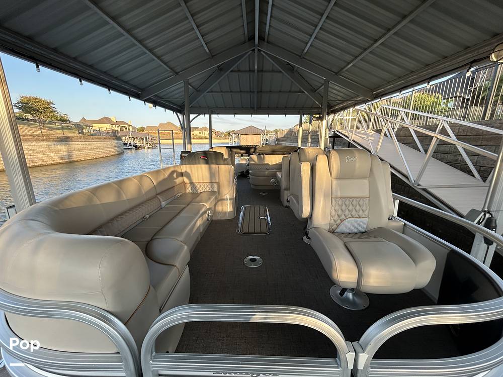 Slide: The Image of Ranger Boats Reata 223FC 2023 - 14828371