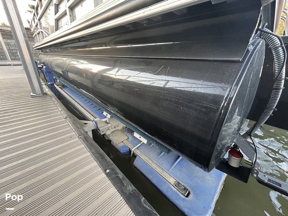 Slide: The Image of Ranger Boats Reata 223FC 2023 - 14828375
