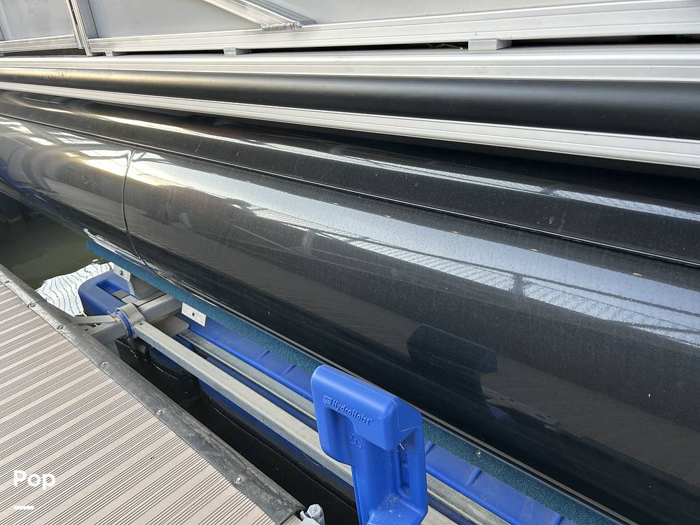 Slide: The Image of Ranger Boats Reata 223FC 2023 - 14828376