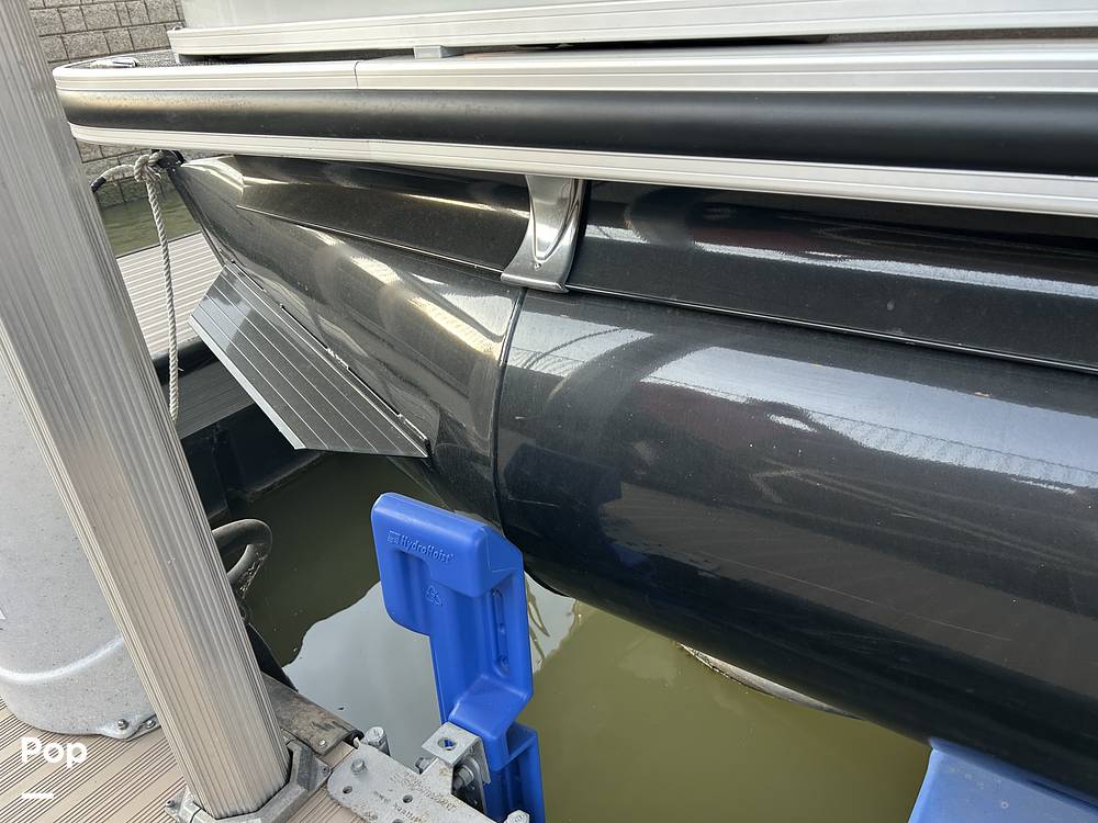 Slide: The Image of Ranger Boats Reata 223FC 2023 - 14828377