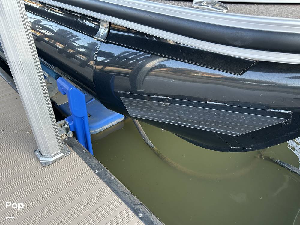 Slide: The Image of Ranger Boats Reata 223FC 2023 - 14828380