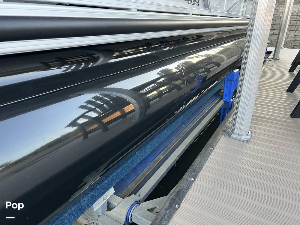 Slide: The Image of Ranger Boats Reata 223FC 2023 - 14828383