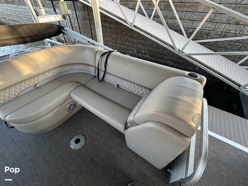Slide: The Image of Ranger Boats Reata 223FC 2023 - 14828395