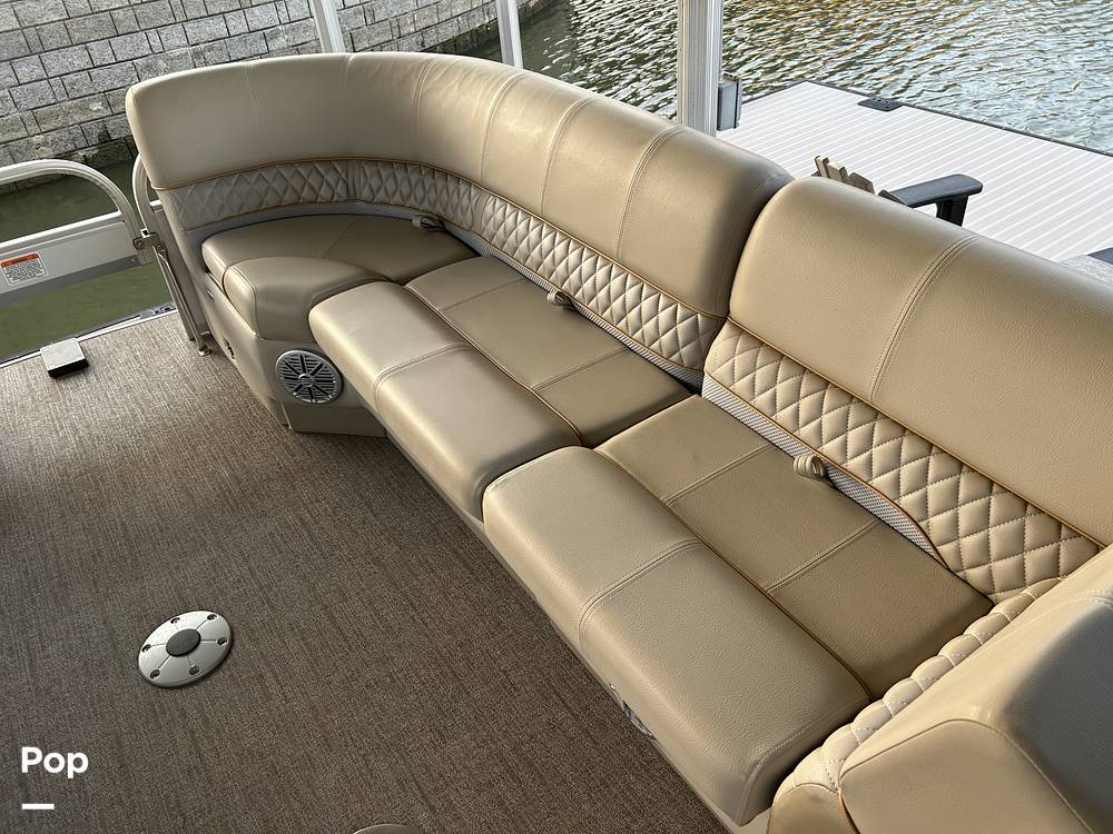 Slide: The Image of Ranger Boats Reata 223FC 2023 - 14828436