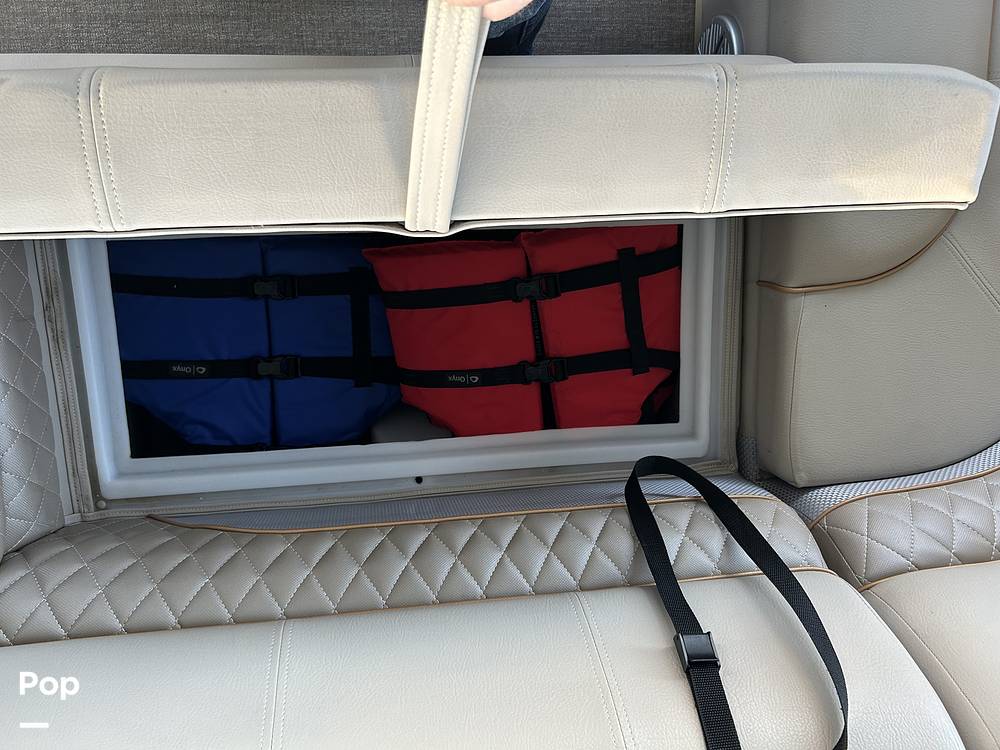 Slide: The Image of Ranger Boats Reata 223FC 2023 - 14828434