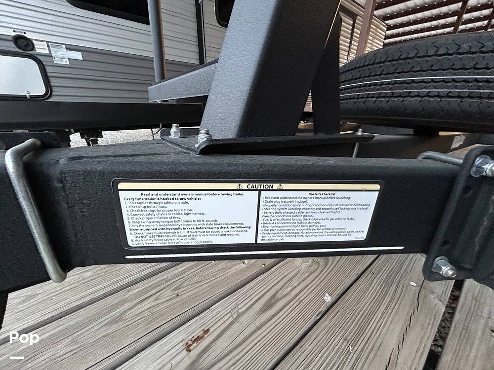 Slide: The Image of Ranger Boats Reata 223FC 2023 - 14828451