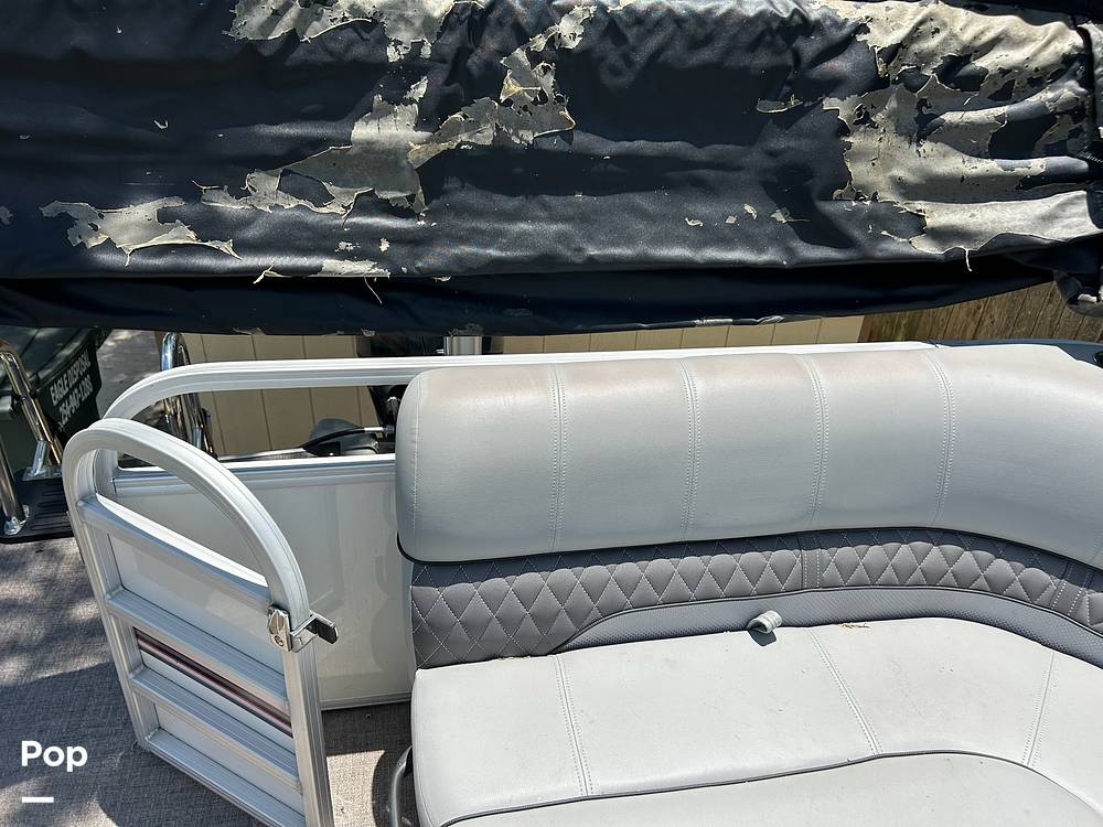 Slide: The Image of Ranger Boats Reata RP 200C 2019 - 14438118