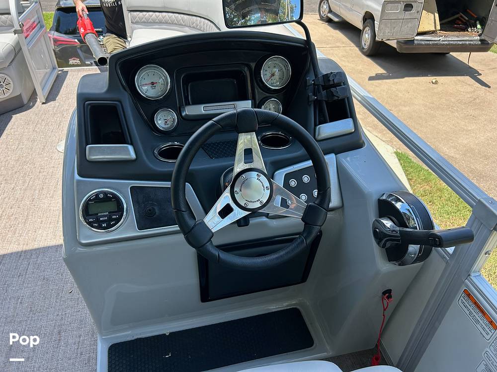 Slide: The Image of Steering Wheel - 14438125