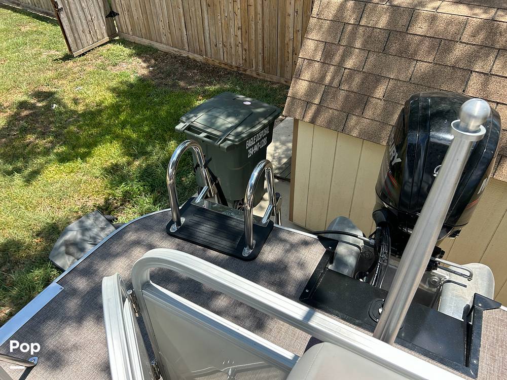 Slide: The Image of Ranger Boats Reata RP 200C 2019 - 14438145