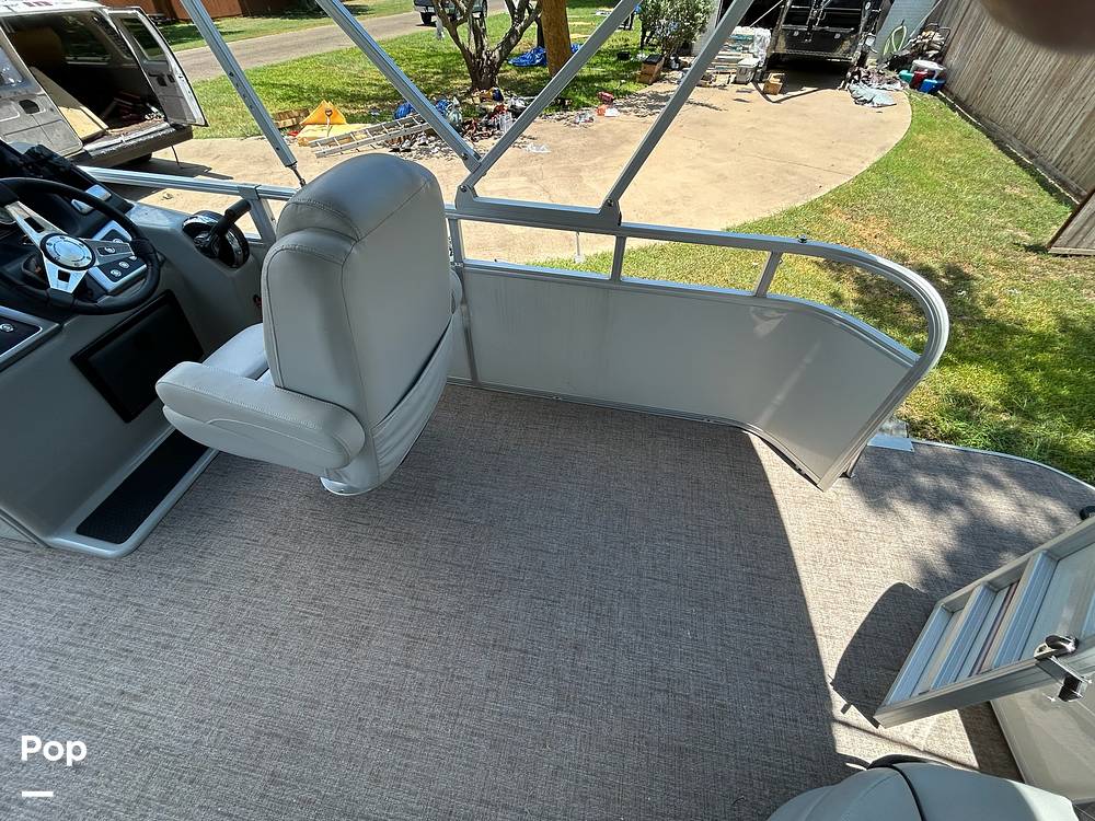 Slide: The Image of Ranger Boats Reata RP 200C 2019 - 14438148