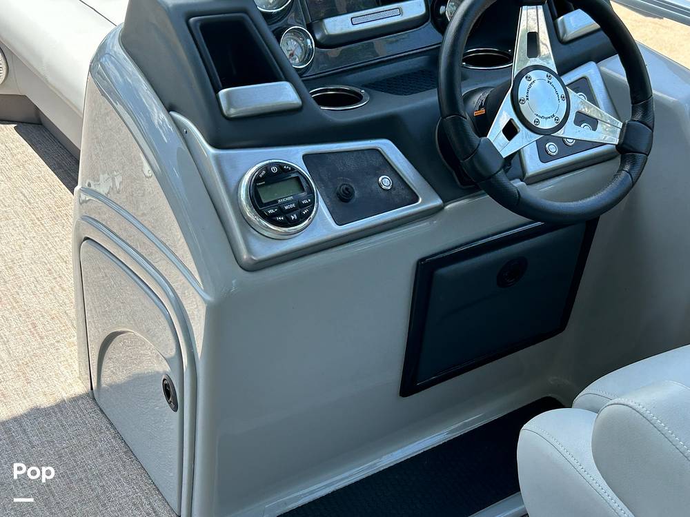 Slide: The Image of Ranger Boats Reata RP 200C 2019 - 14438163