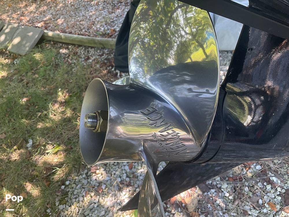 Slide: The Image of Ranger Boats Reata rp 200f 2021 - 22