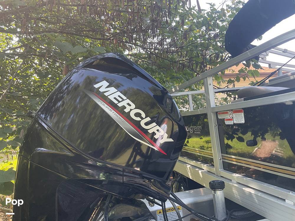 Slide: The Image of Ranger Boats Reata rp 200f 2021 - 25