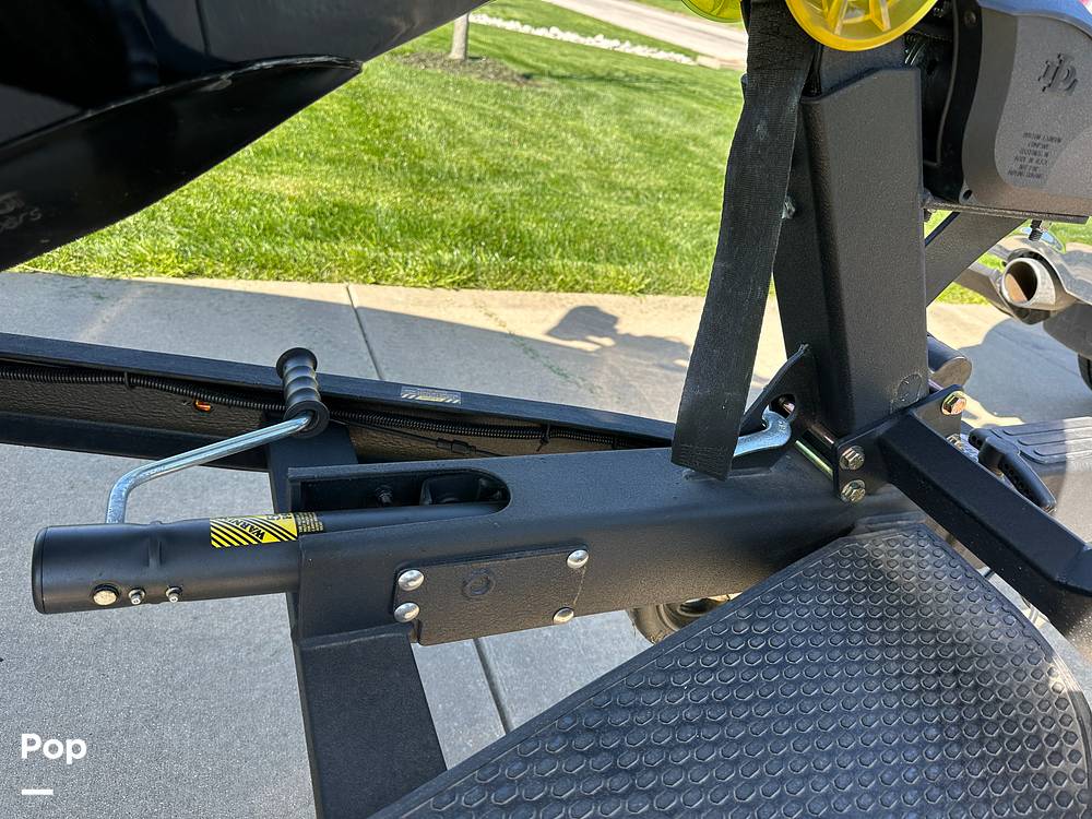 Slide: The Image of Ranger Boats Z520R 2023 - 15341358