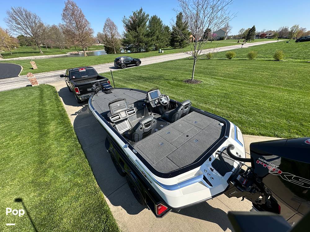Slide: The Image of Ranger Boats Z520R 2023 - 15341262