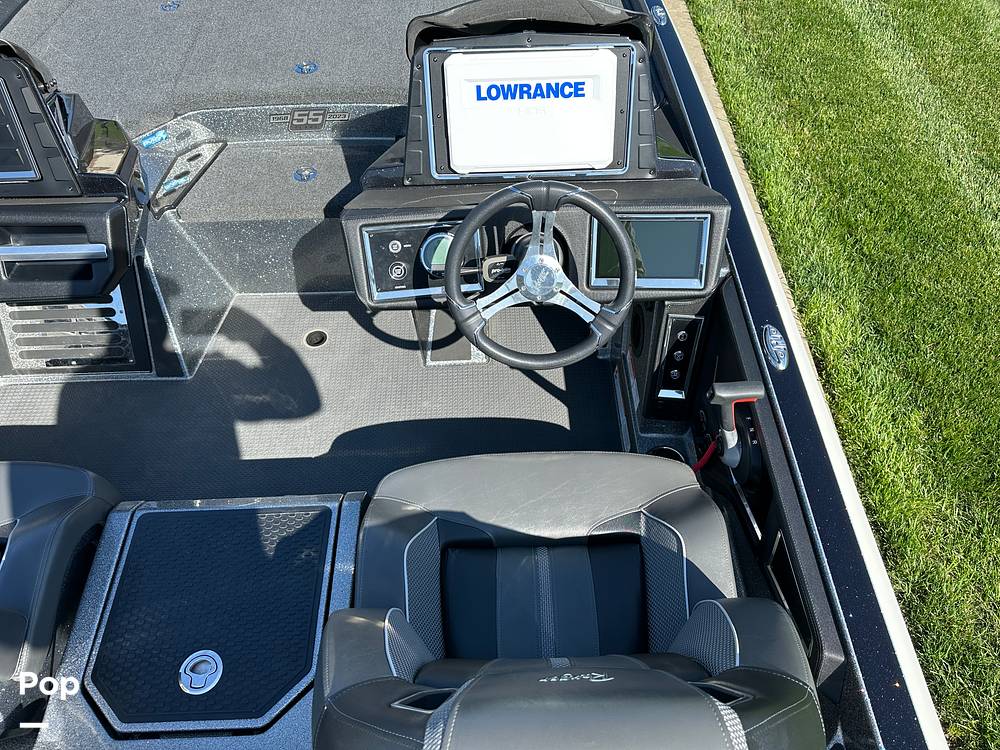 Slide: The Image of Ranger Boats Z520R 2023 - 15341267