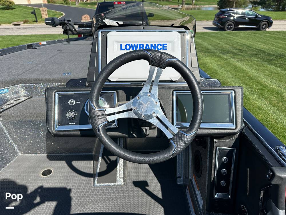 Slide: The Image of Ranger Boats Z520R 2023 - 15341275