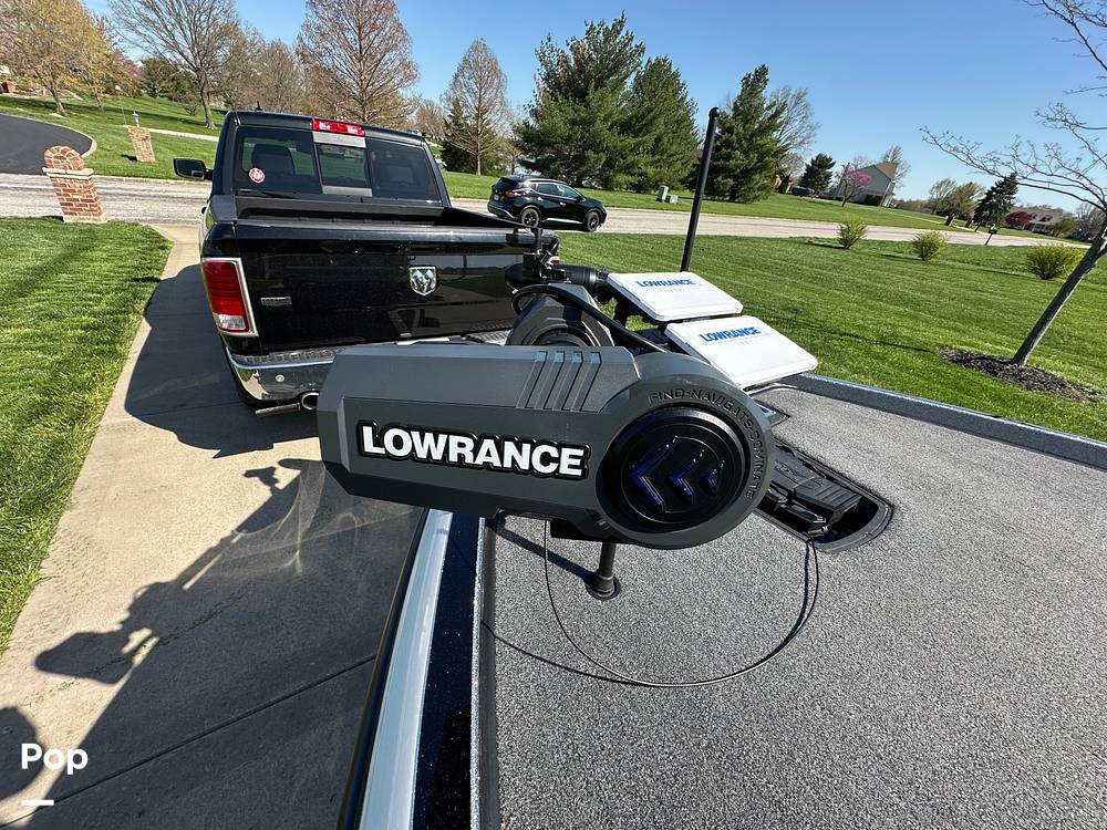Slide: The Image of Ranger Boats Z520R 2023 - 15341285