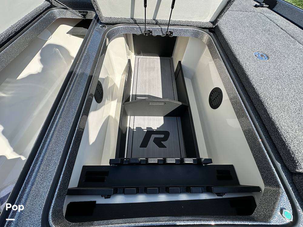 Slide: The Image of Ranger Boats Z520R 2023 - 15341292