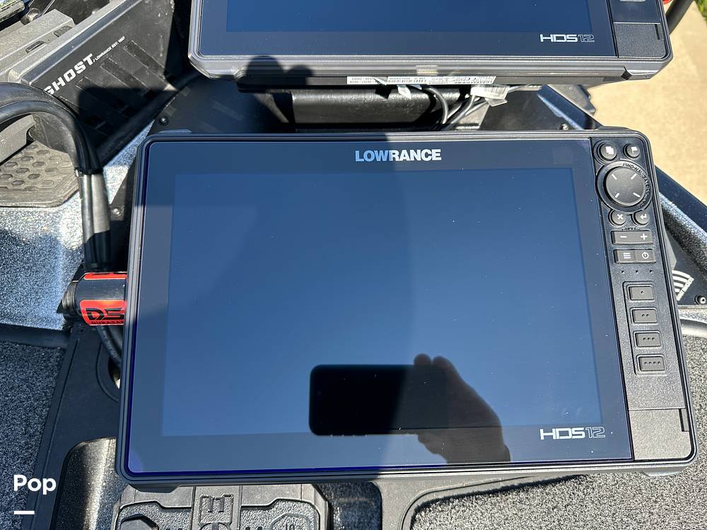 Slide: The Image of Ranger Boats Z520R 2023 - 15341310