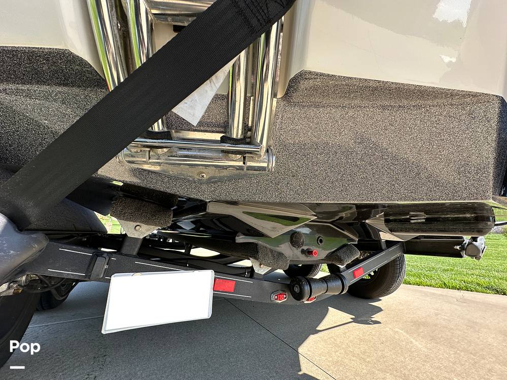 Slide: The Image of Ranger Boats Z520R 2023 - 15341349