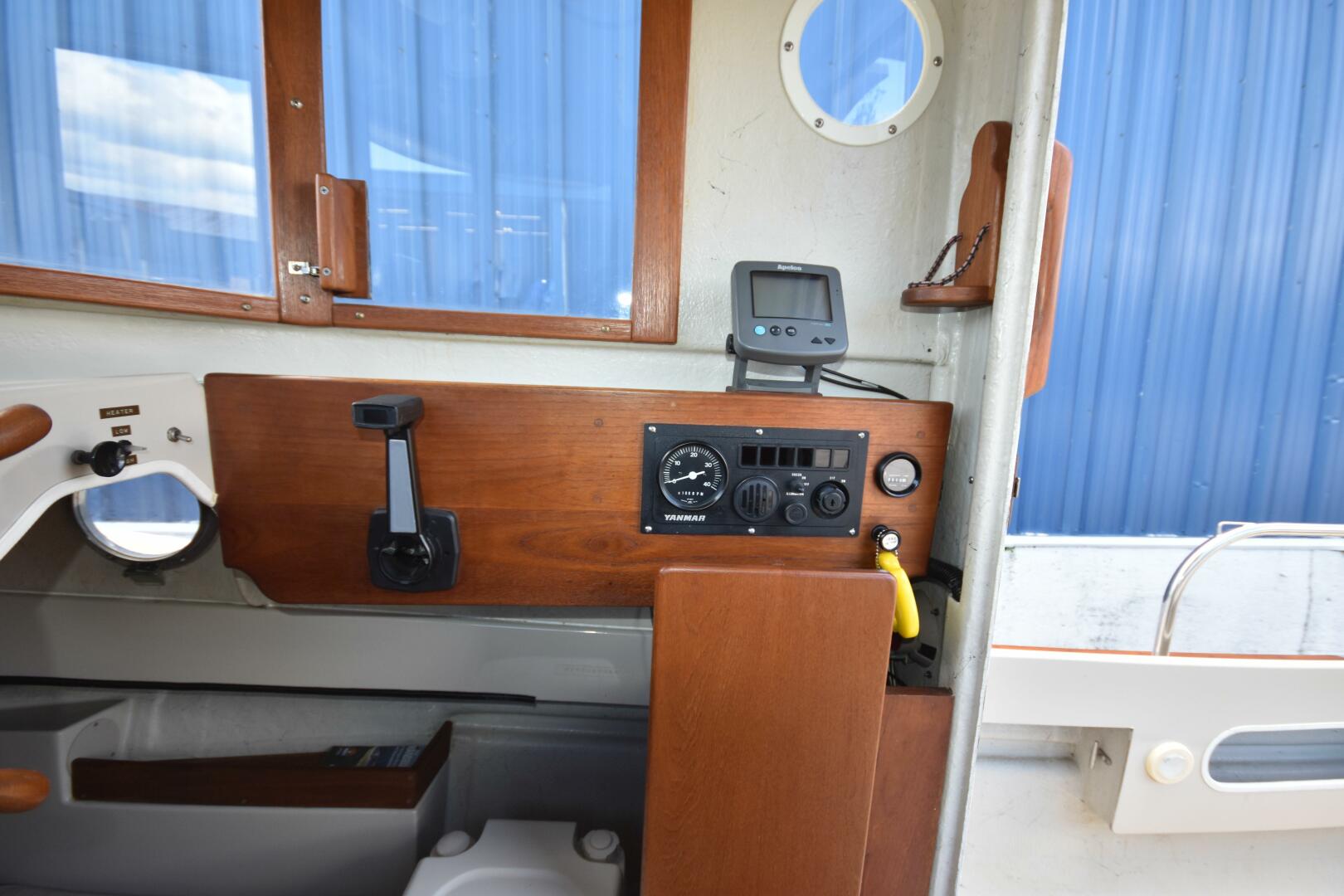 Slide: The Image of Ranger Tug R-21 1994 - 5179412