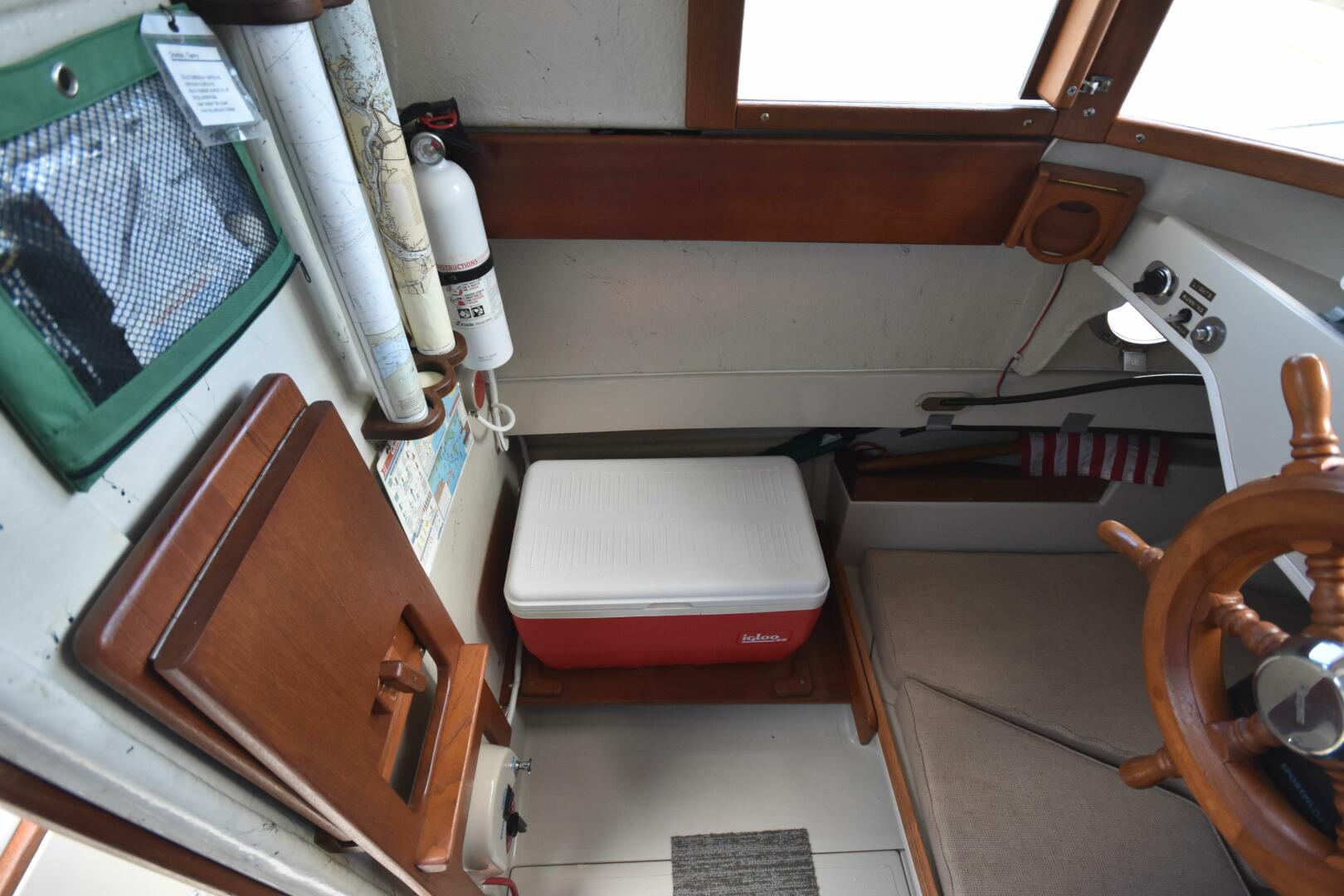 Slide: The Image of Ranger Tug R-21 1994 - 5179415