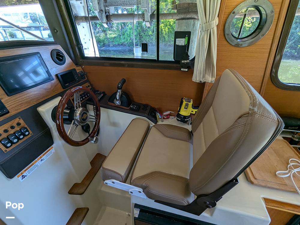 Slide: The Image of Ranger Tug R-23 2020 - 15268348