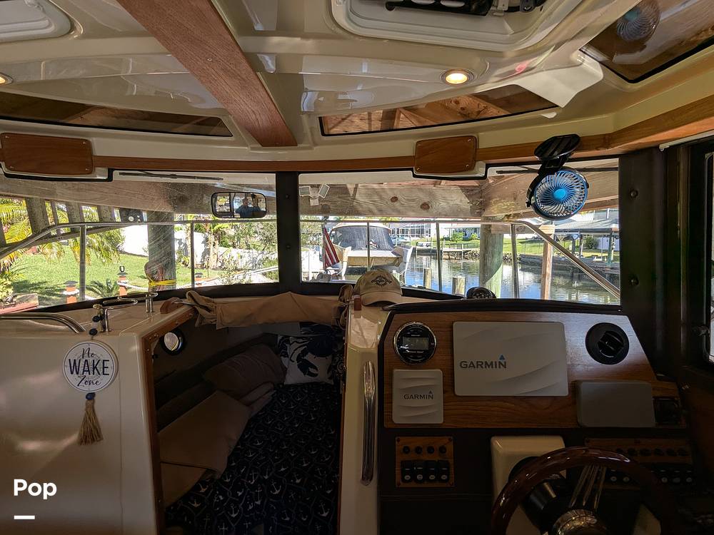 Slide: The Image of Ranger Tug R-23 2020 - 15268359