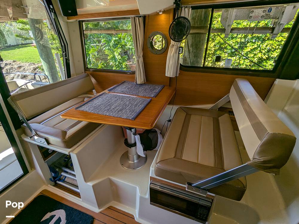 Slide: The Image of Ranger Tug R-23 2020 - 15268363