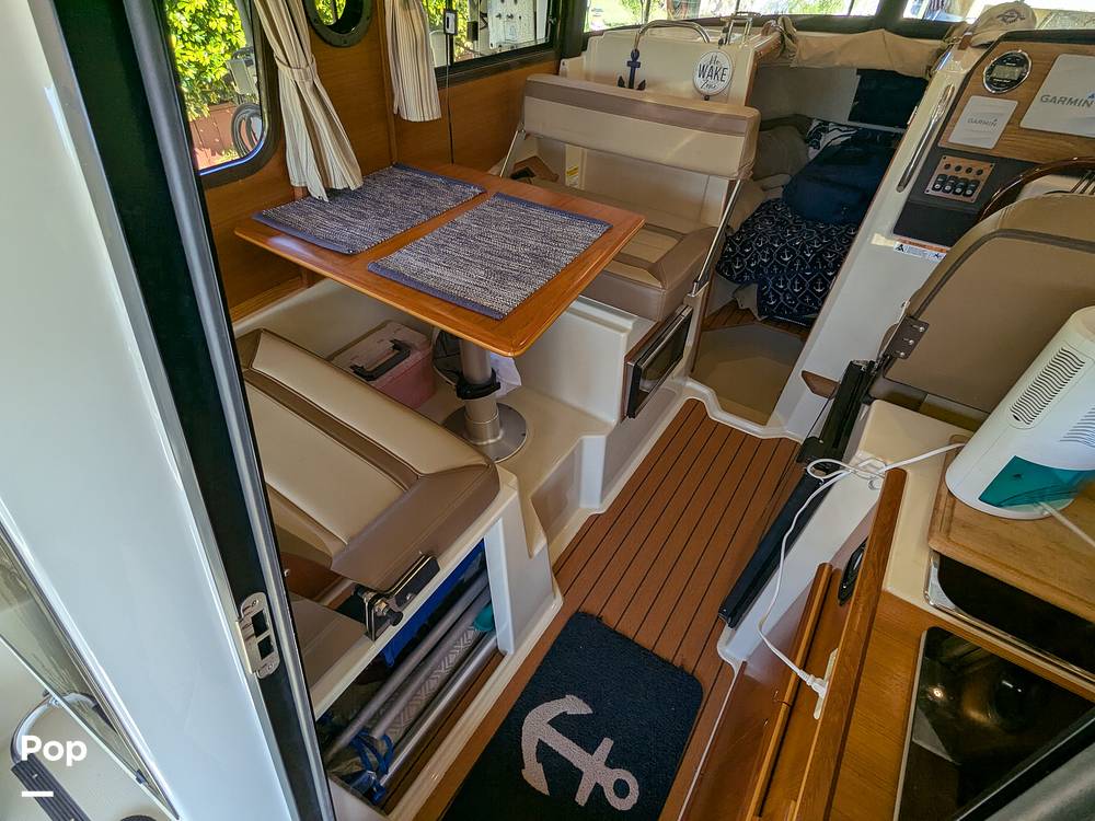 Slide: The Image of Ranger Tug R-23 2020 - 15268371