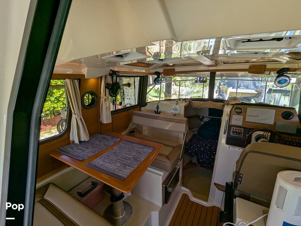 Slide: The Image of Ranger Tug R-23 2020 - 15268372