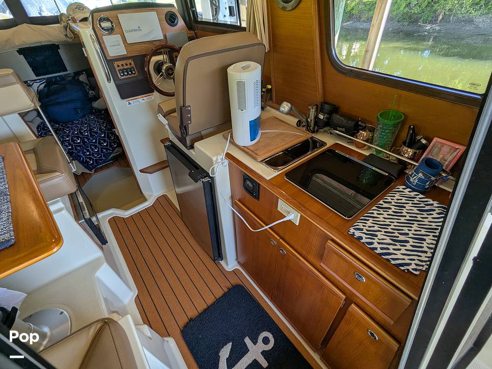 Slide: The Image of Ranger Tug R-23 2020 - 15268373