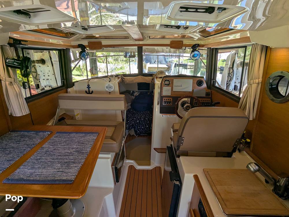 Slide: The Image of Ranger Tug R-23 2020 - 15268376