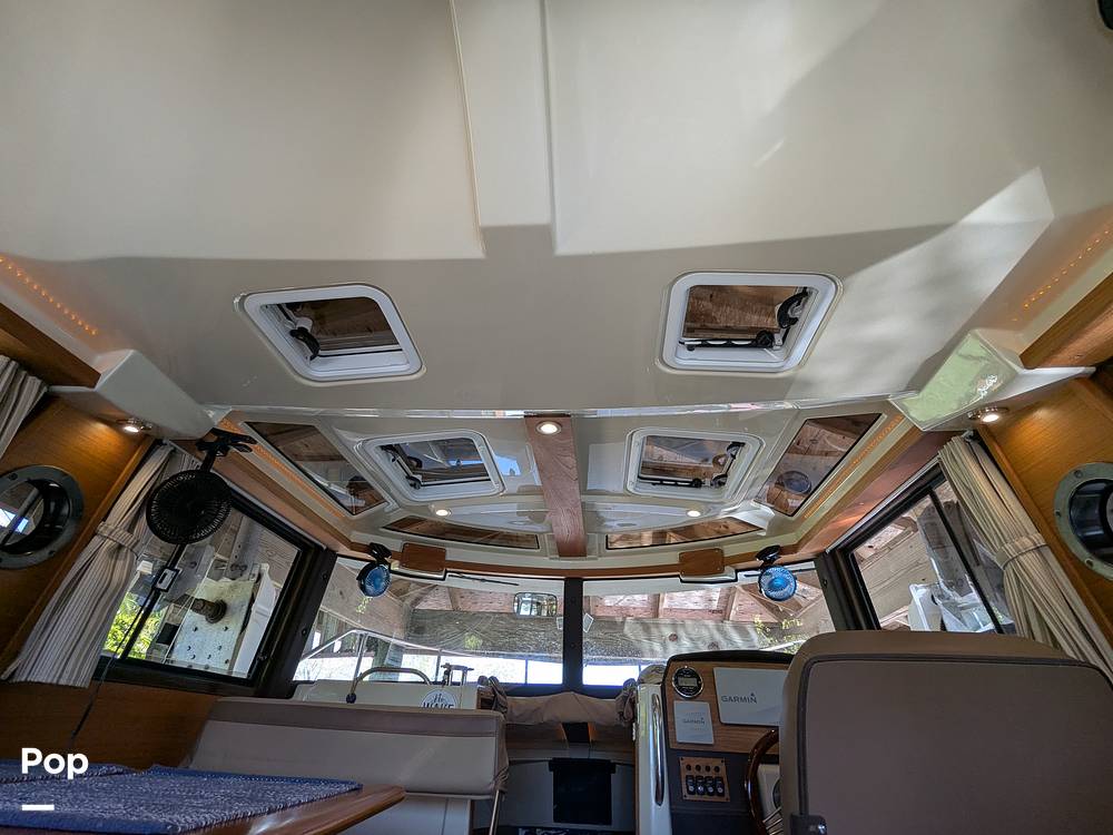 Slide: The Image of Ranger Tug R-23 2020 - 15268378