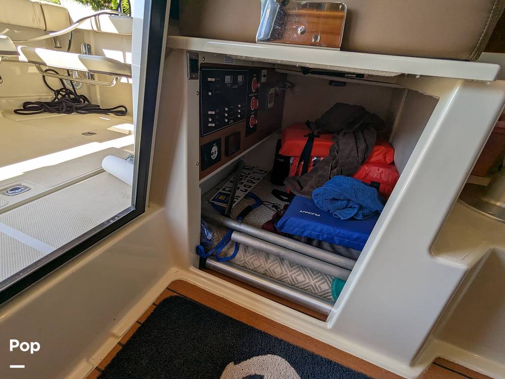 Slide: The Image of Ranger Tug R-23 2020 - 15268379