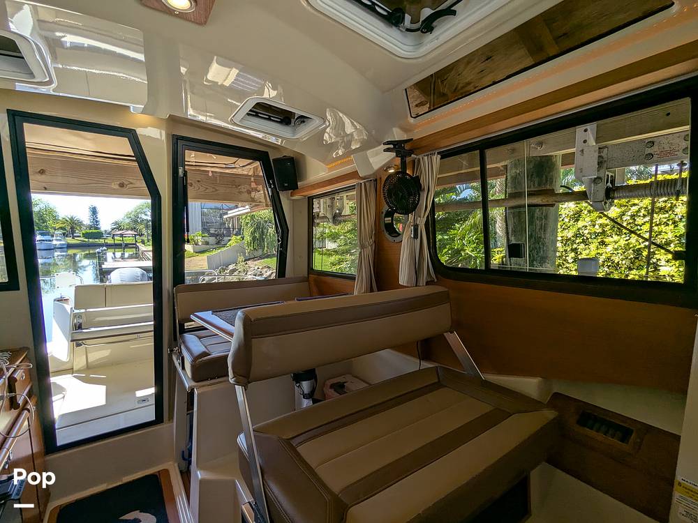 Slide: The Image of Ranger Tug R-23 2020 - 15268389