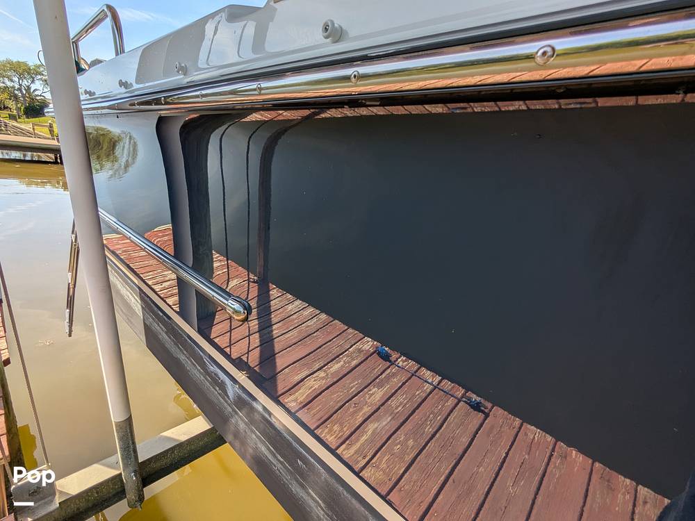 Slide: The Image of Ranger Tug R-23 2020 - 15268417