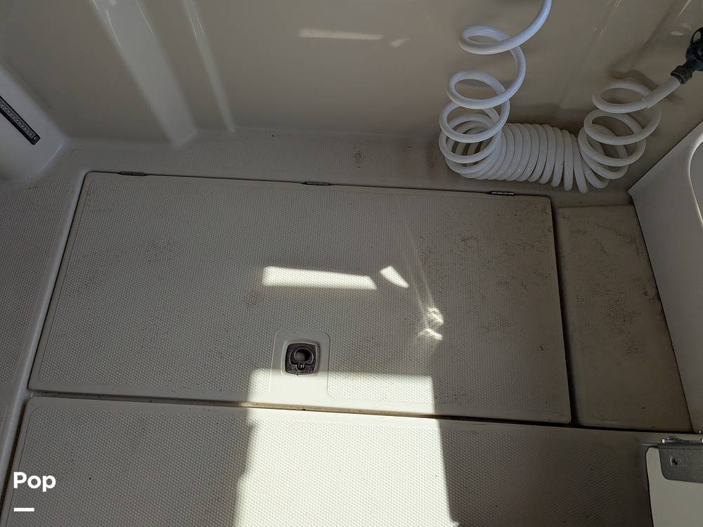 Slide: The Image of Ranger Tug R-23 2020 - 15268427