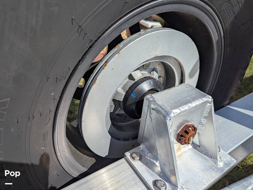 Slide: The Image of Ranger Tug R-23 2020 - 15280165